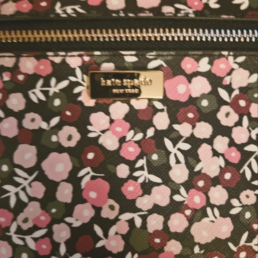 Kate ♠️ Spade New York Shore St. Park Ave Floral Tinie
